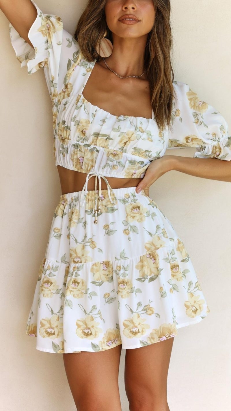 Toperth Yellow Floral Printed Crop Top and Skirt Two-Piece Set – Toperth