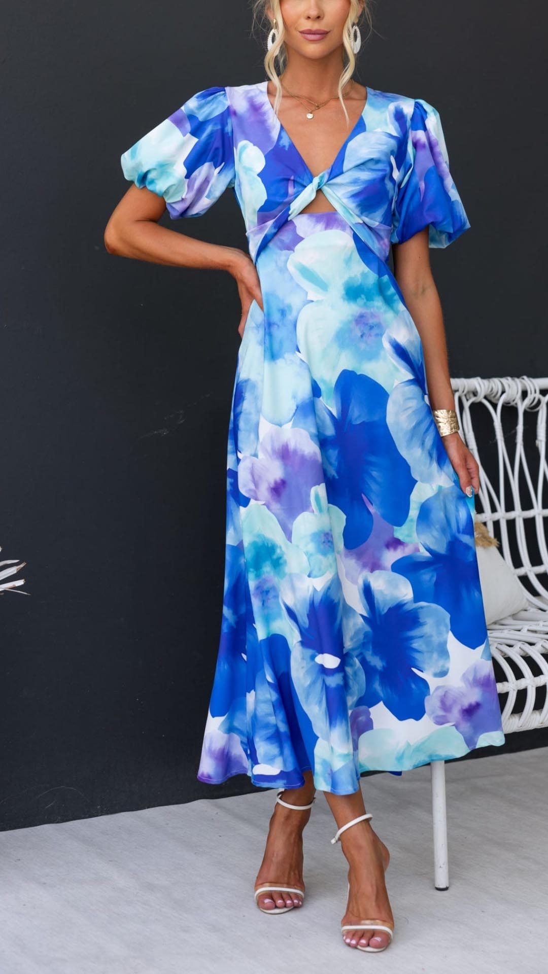 Toperth Blue Floral V-Neck Twist Accent Midi Dress – Toperth