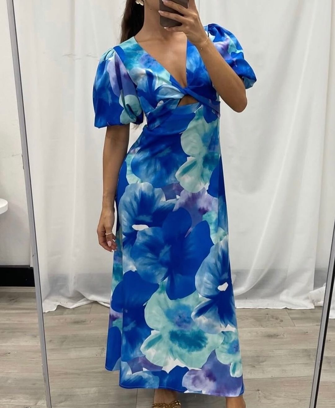Toperth Blue Floral V-Neck Twist Accent Midi Dress photo review