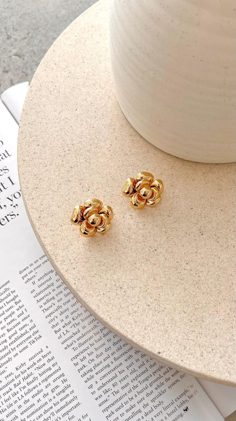 Toperth Gold Flower Statement Earrings – Toperth