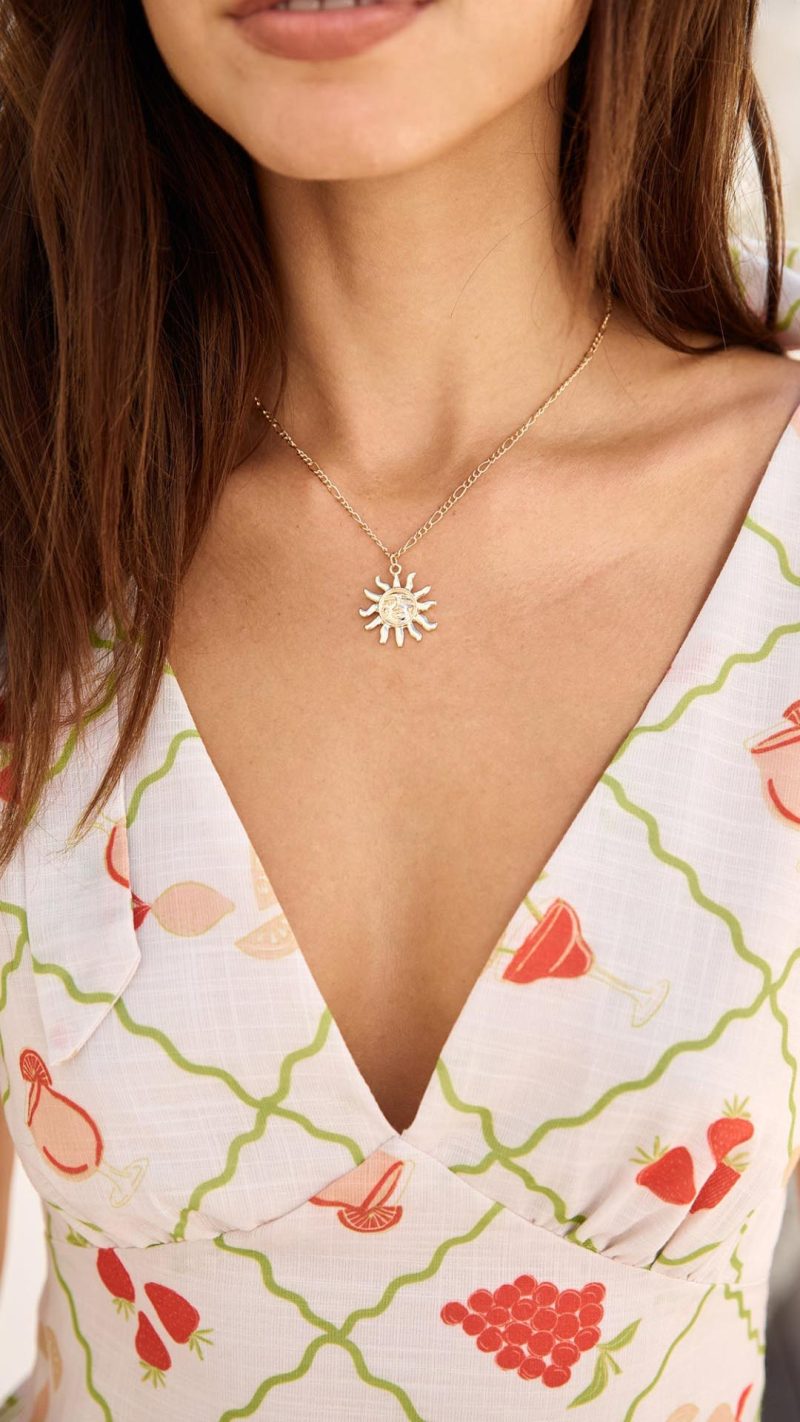 Toperth Gold Sun Pendant Necklace – Toperth