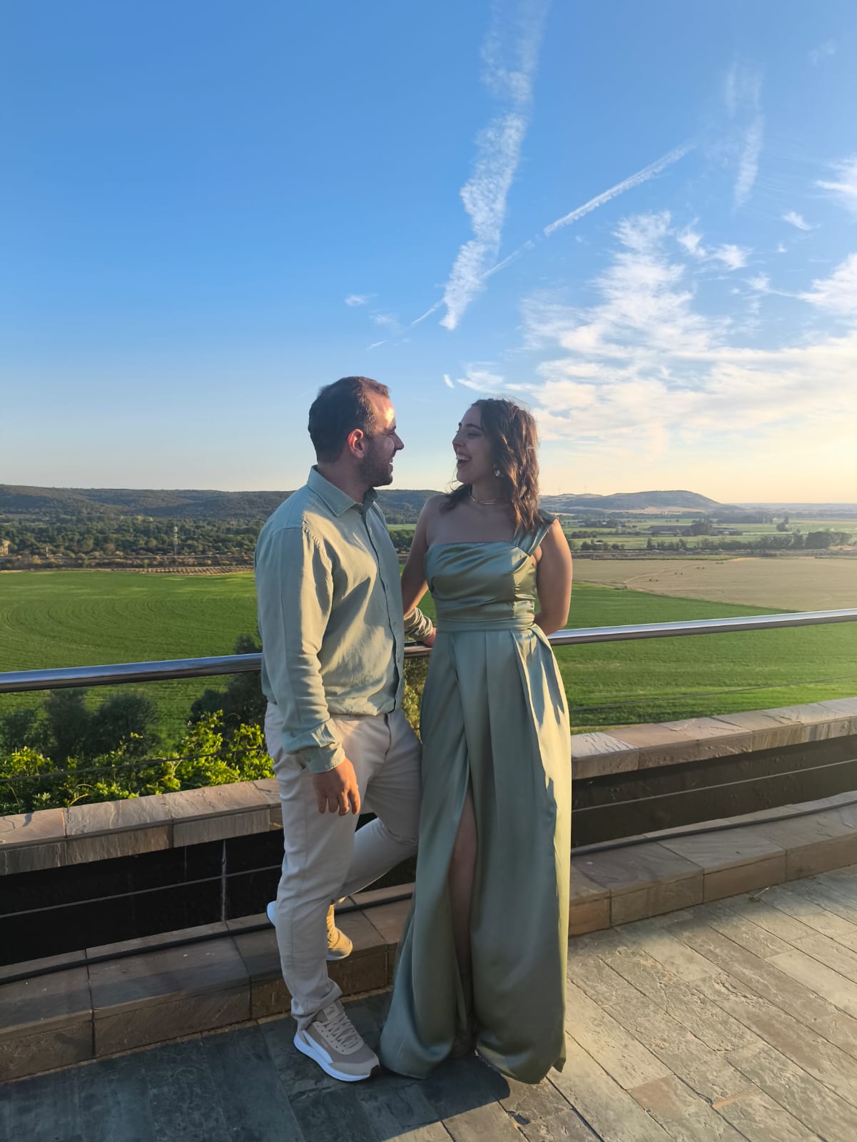 Κάντε κλικ για προβολή σε πλήρη οθόνη Toperth Sage One-Shoulder Draped High Slit Maxi Dress Set photo review