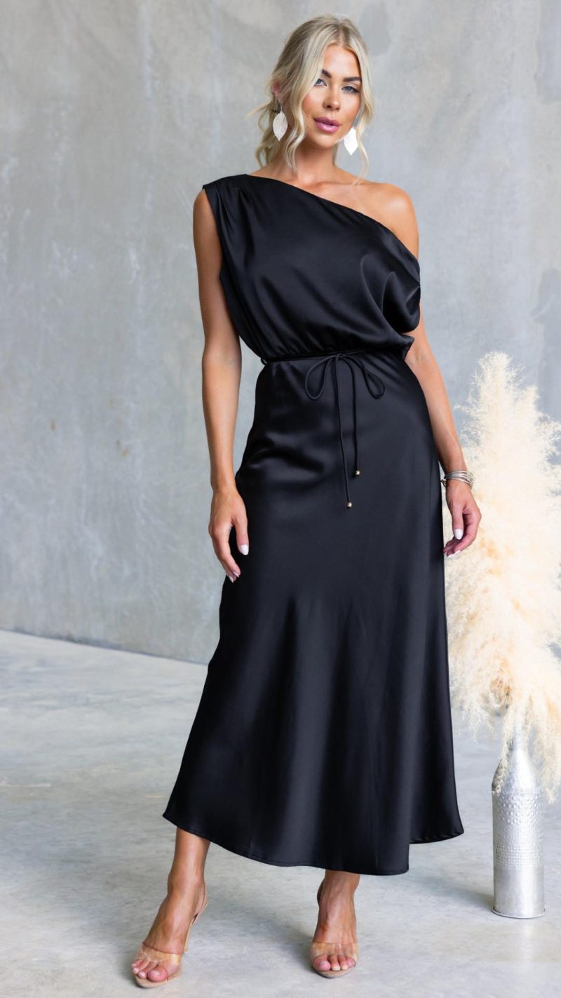 Toperth BLACK Draped Satin One-Shoulder Maxi Dress &ndash; Toperth