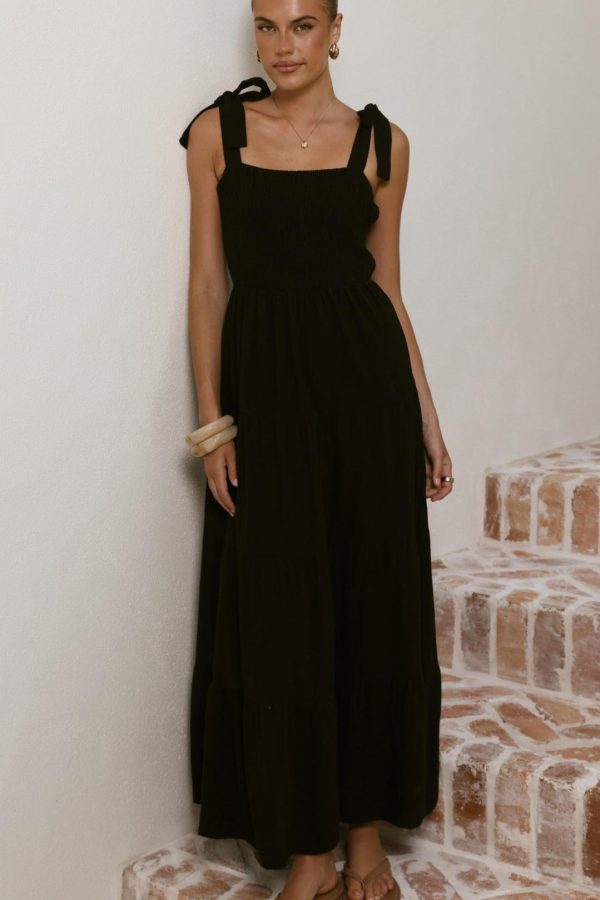 Toperth Black Tie-Strap Pocketed Shirred Maxi Dress