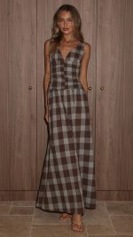Chocolate Check Ruched V-Neck V-Back A-Line Maxi Dress