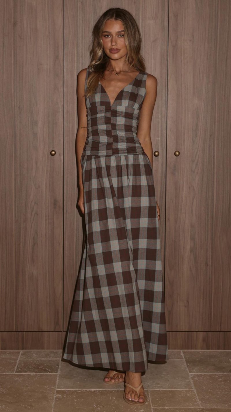 Chocolate Check Ruched V-Neck V-Back A-Line Maxi Dress