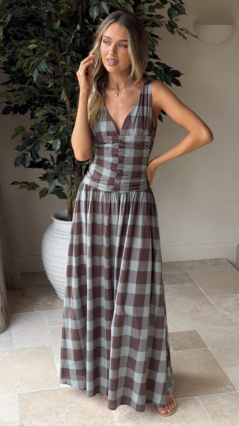 Chocolate Check Ruched V-Neck V-Back A-Line Maxi Dress