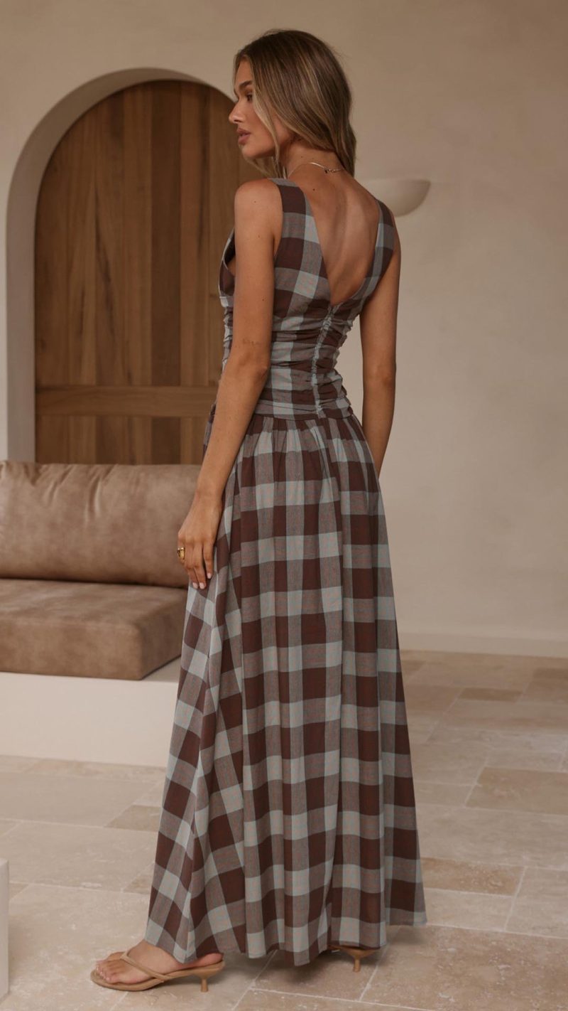 Chocolate Check Ruched V-Neck V-Back A-Line Maxi Dress