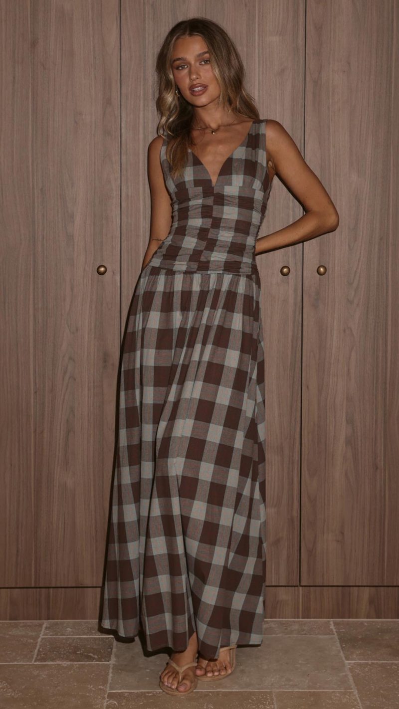 Chocolate Check Ruched V-Neck V-Back A-Line Maxi Dress