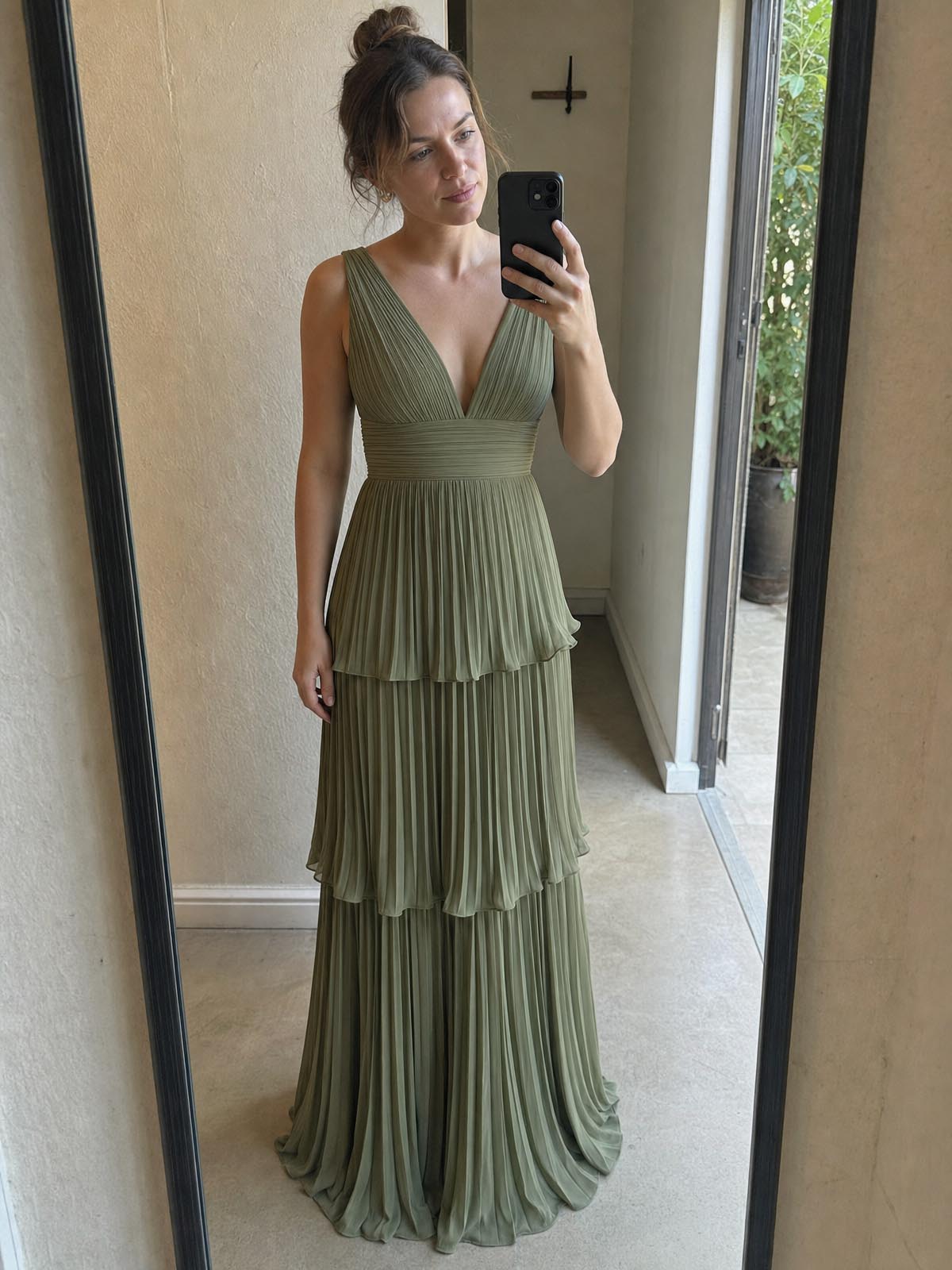 Kliknite za prikaz preko cijelog zaslona Customer review image for Toperth Olive Tiered Ruched V-Neck Maxi Dress